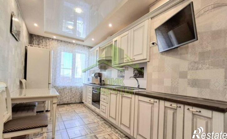 3-комн квартира пр-кт Строителей, 56А,  д. 56А