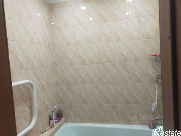 2-комн квартира Виктора Военнова, 44,  д. 44