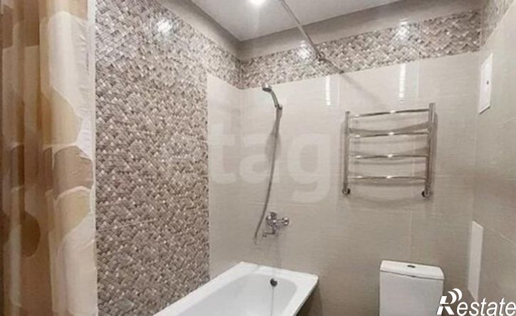 2-комн квартира микрорайон 140Б, 1