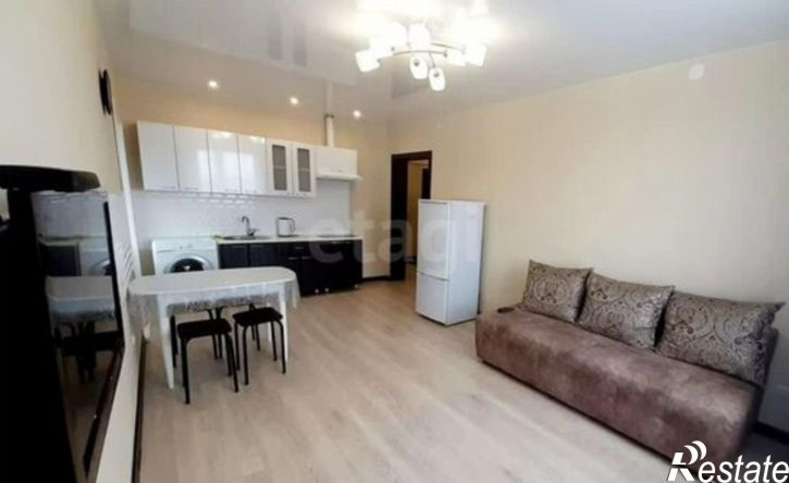 2-комн квартира микрорайон 140Б, 1