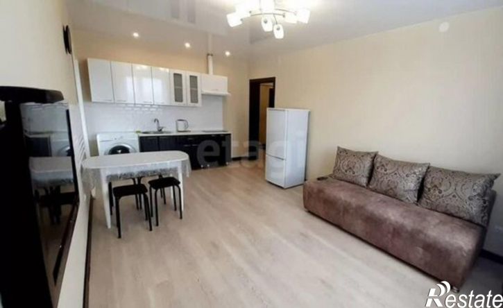 2-комн квартира микрорайон 140Б, 1