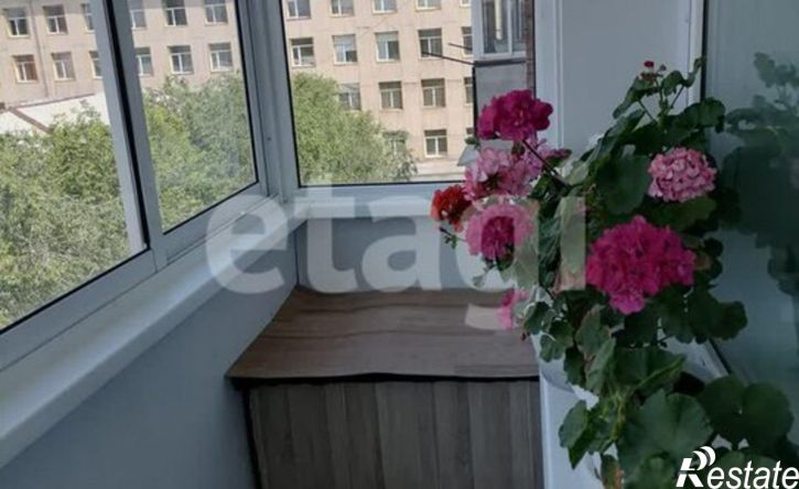 3-комн квартира Столбовая улица, 60,  д. 60