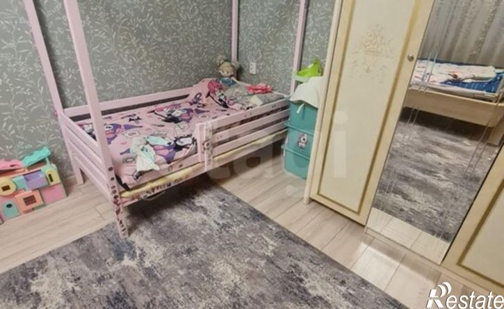 3-комн квартира улица Антонова, 4,  д. 4