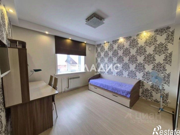 3-комн квартира 111-й микрорайон