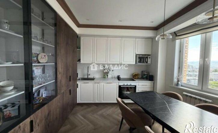 3-комн квартира пр-кт 50-летия Октября, 2/1,  д. 2/1