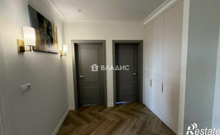 3-комн квартира пр-кт 50-летия Октября, 2/1,  д. 2/1