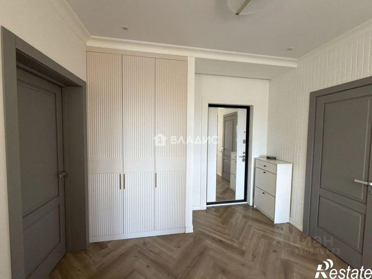 3-комн квартира пр-кт 50-летия Октября, 2/1,  д. 2/1