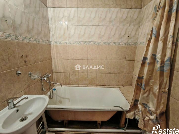 3-комн квартира улица Ермаковского, 24,  д. 24
