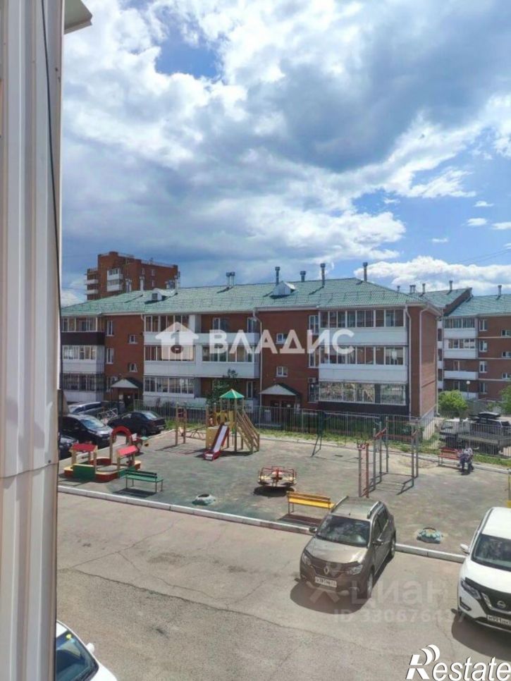 1-комн квартира микрорайон 140А, 4