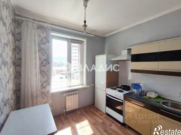 1-комн квартира микрорайон 140А, 4