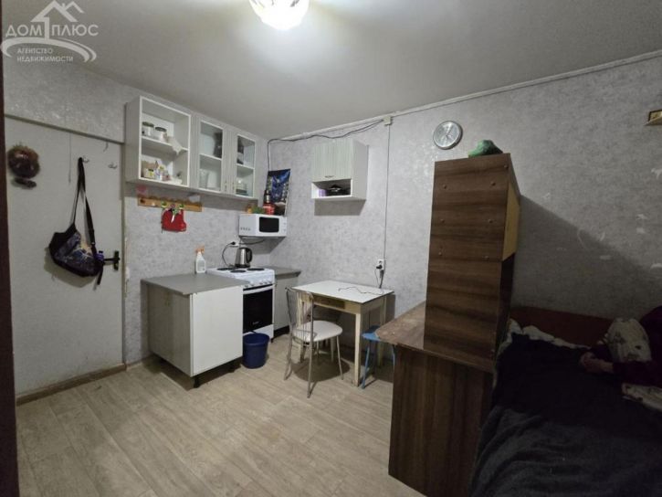 Комната -, 26