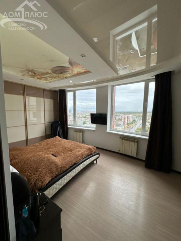 4-комн квартира Мокрова, 28 а