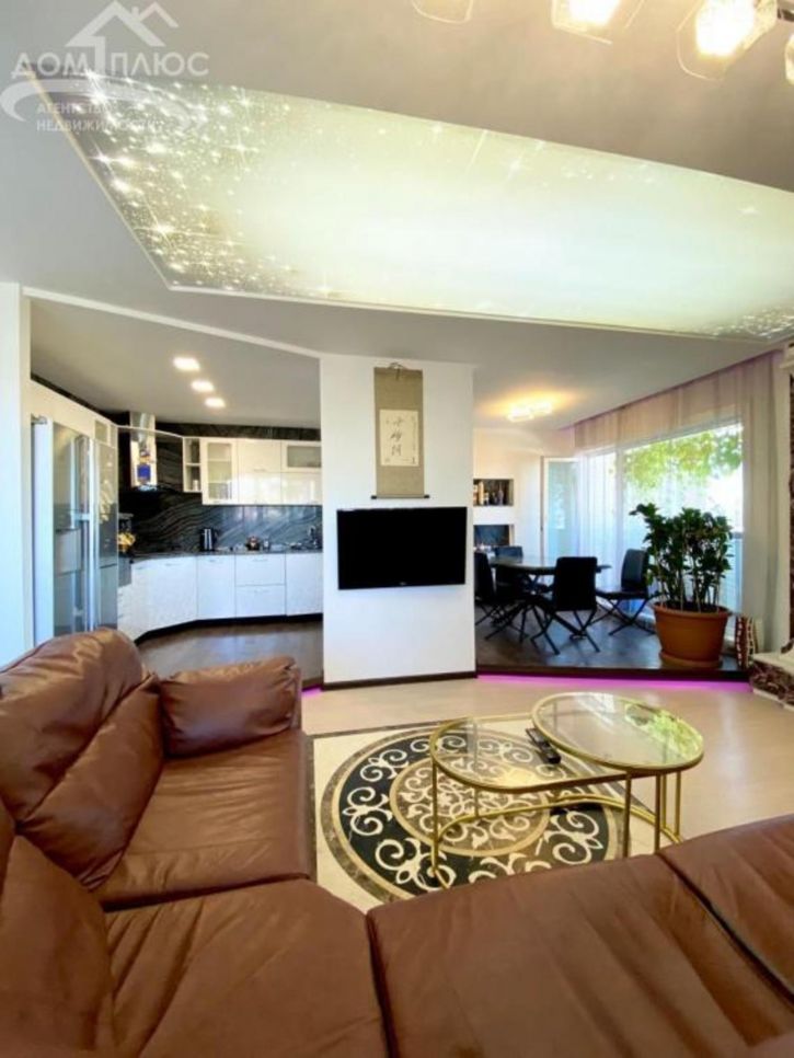 4-комн квартира Мокрова, 28 а