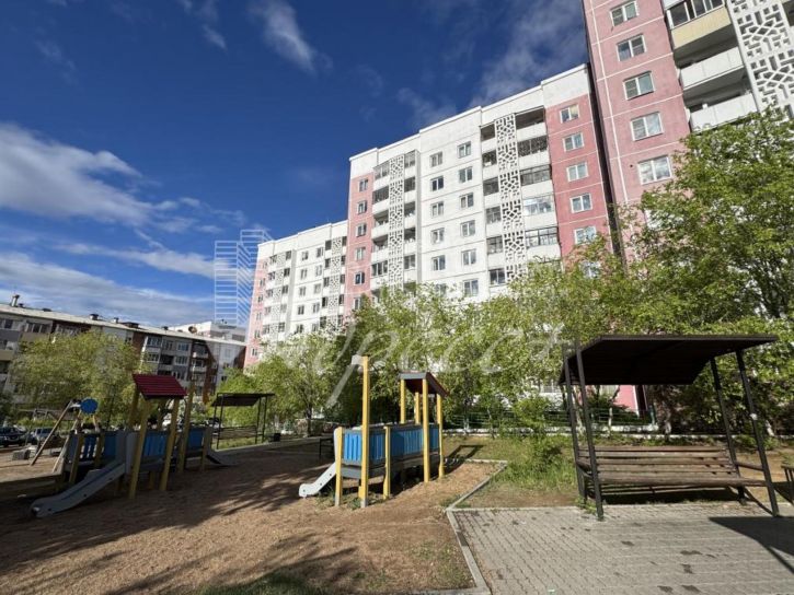 2-комн квартира Проспект Строителей, 10