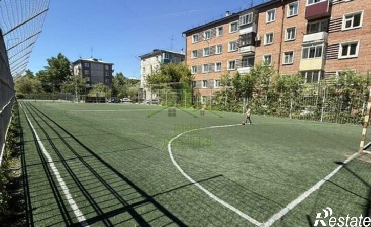 3-комн квартира улица Жердева, 35,  д. 35