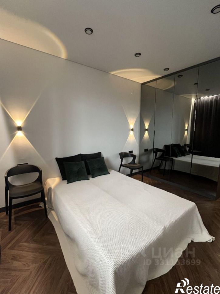 3-комн квартира микрорайон 140Б, 7