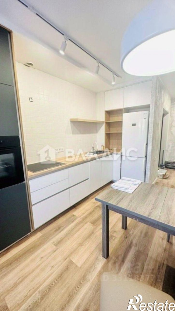 2-комн квартира 111-й микрорайон, 16