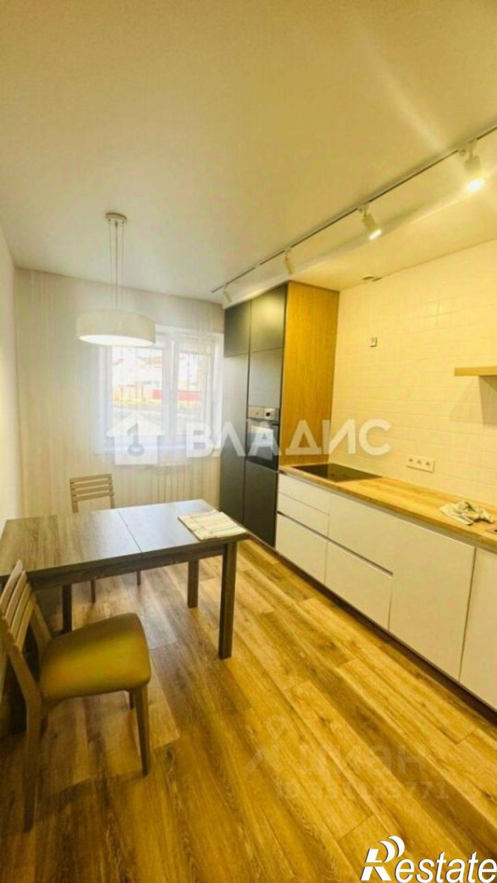 2-комн квартира 111-й микрорайон, 16