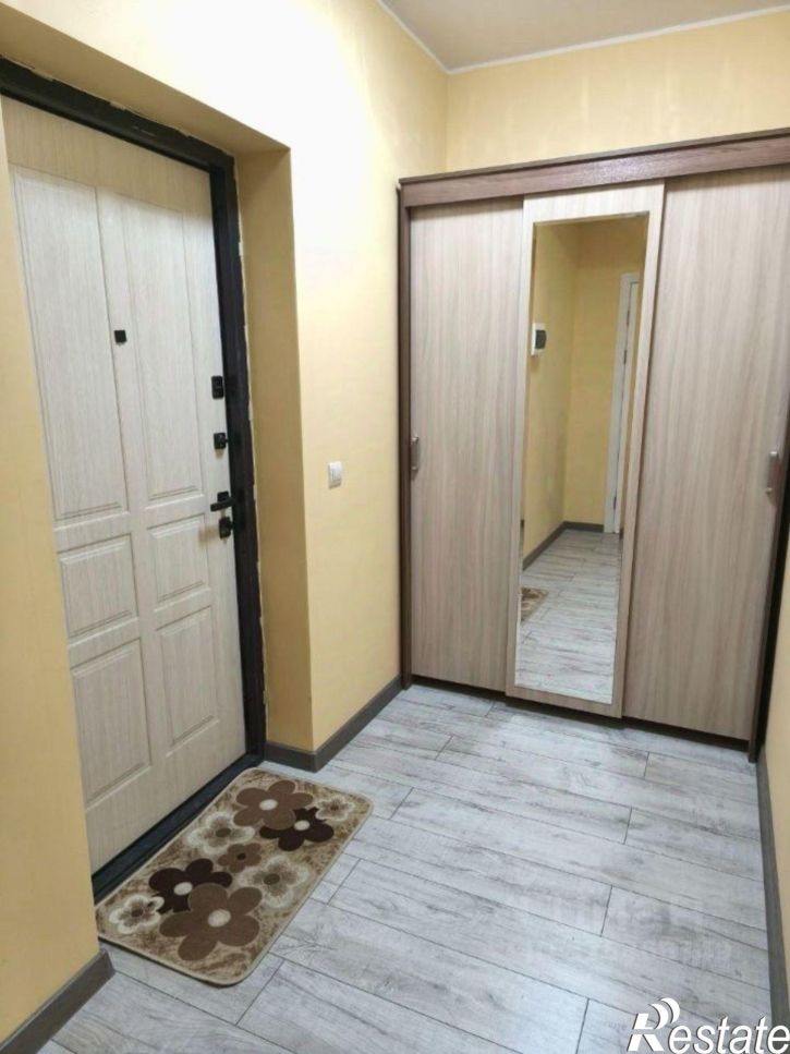 1-комн квартира 142-й микрорайон, 11