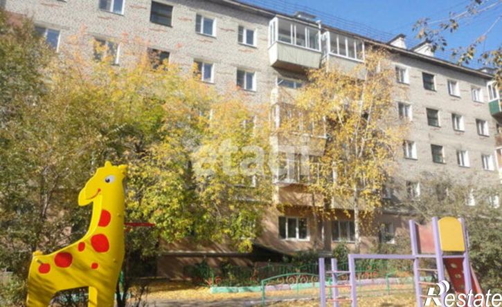 1-комн квартира ул Комарова, 15,  д. 15