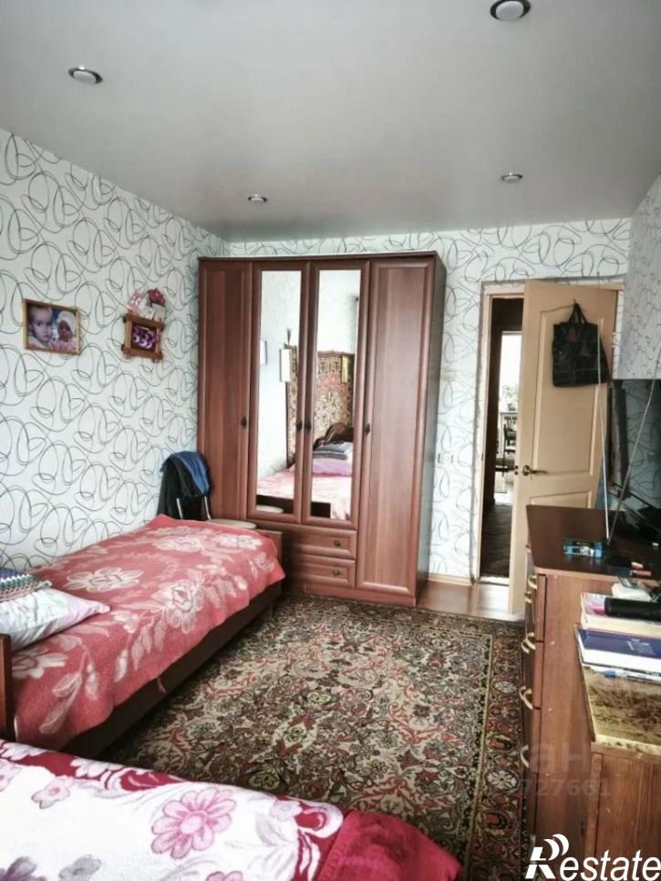 3-комн квартира пр-кт Строителей, 4,  д. 4