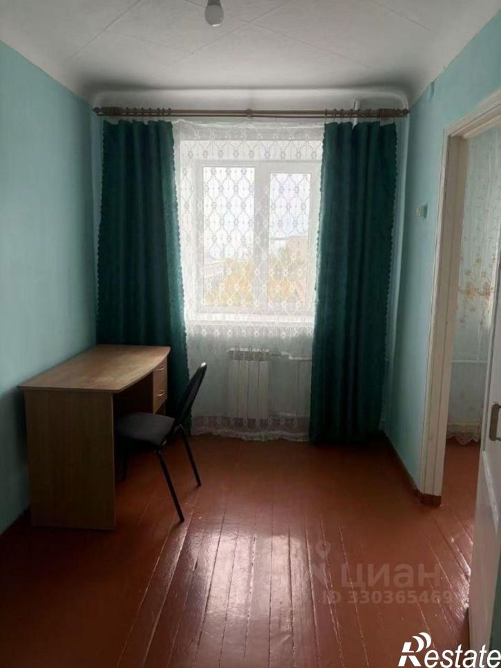 2-комн квартира пр-кт 50-летия Октября, 42,  д. 42