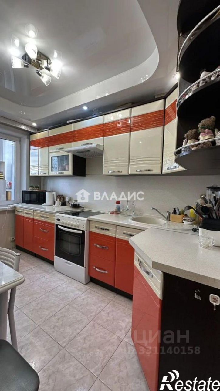 3-комн квартира ул Керамическая, 4А,  д. 4А