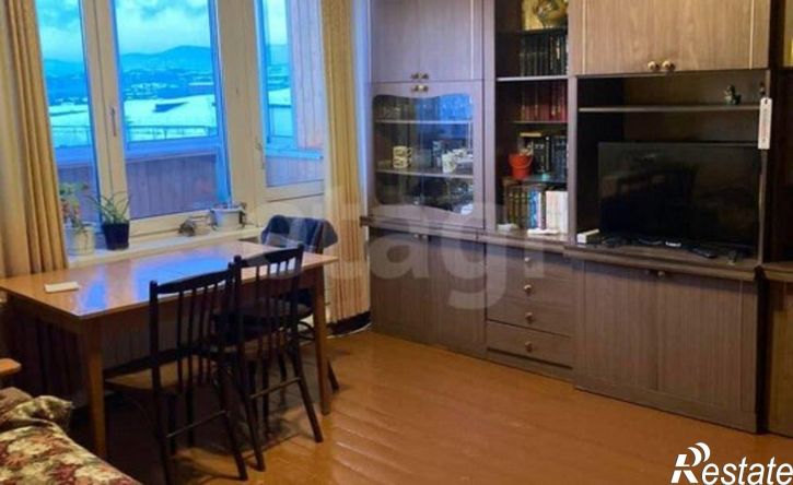 3-комн квартира проспект Строителей, 28,  д. 28