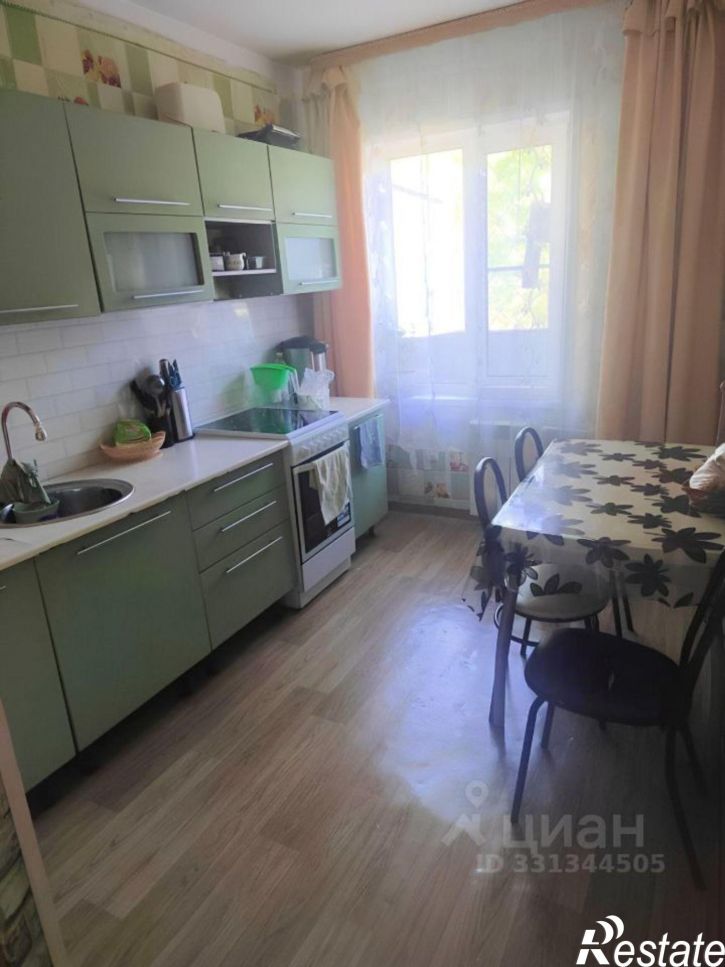 3-комн квартира улица Тулаева, 148,  д. 148