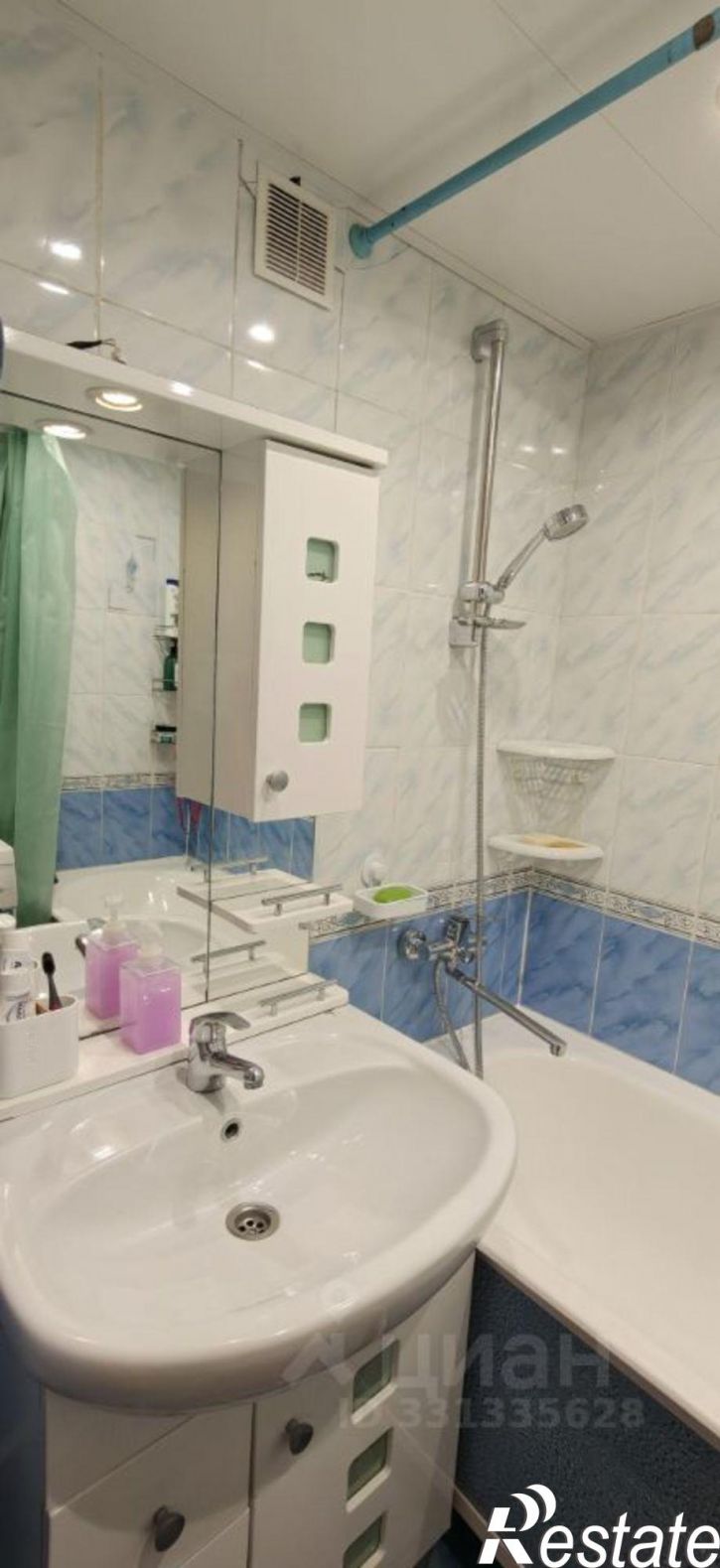 2-комн квартира пр-кт Строителей, 20,  д. 20
