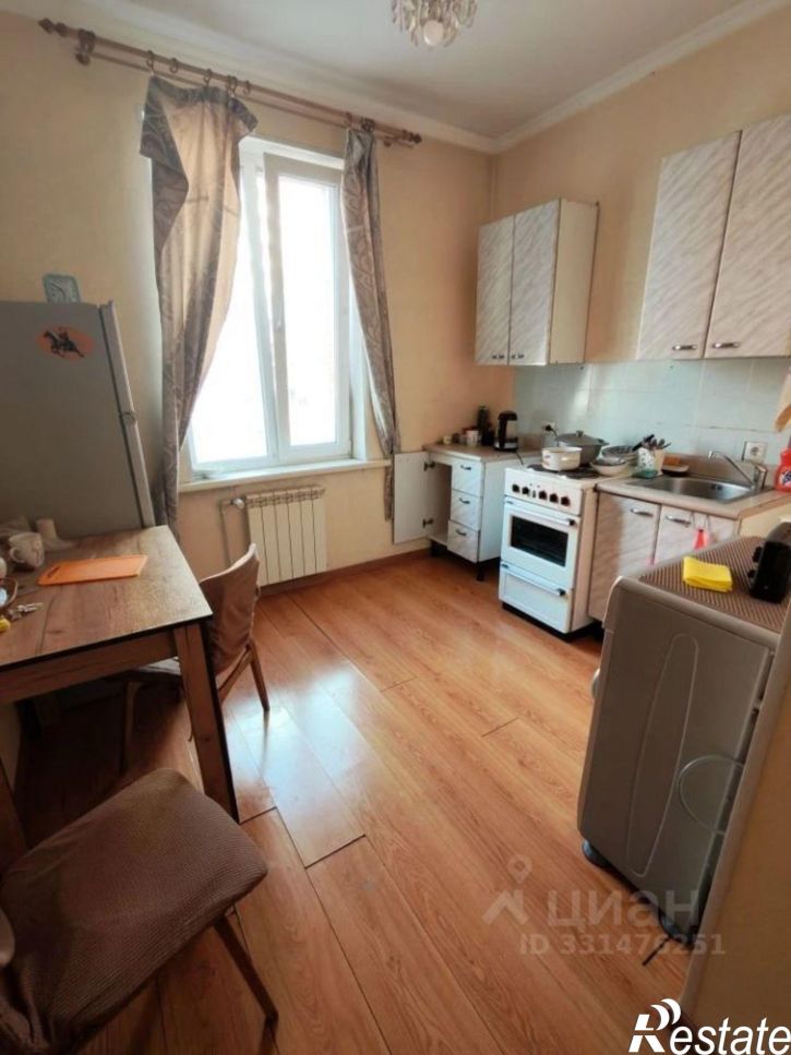 1-комн квартира микрорайон 140А, 15