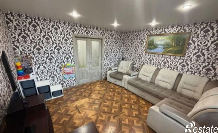 3-комн квартира ул Кабанская, 8,  д. 8