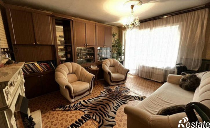 3-комн квартира пр-кт Строителей, 52,  д. 52
