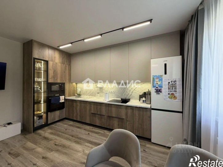 3-комн квартира микрорайон 140Б, 7