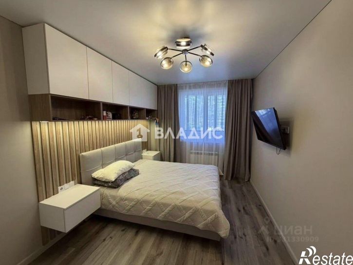 3-комн квартира микрорайон 140Б, 7
