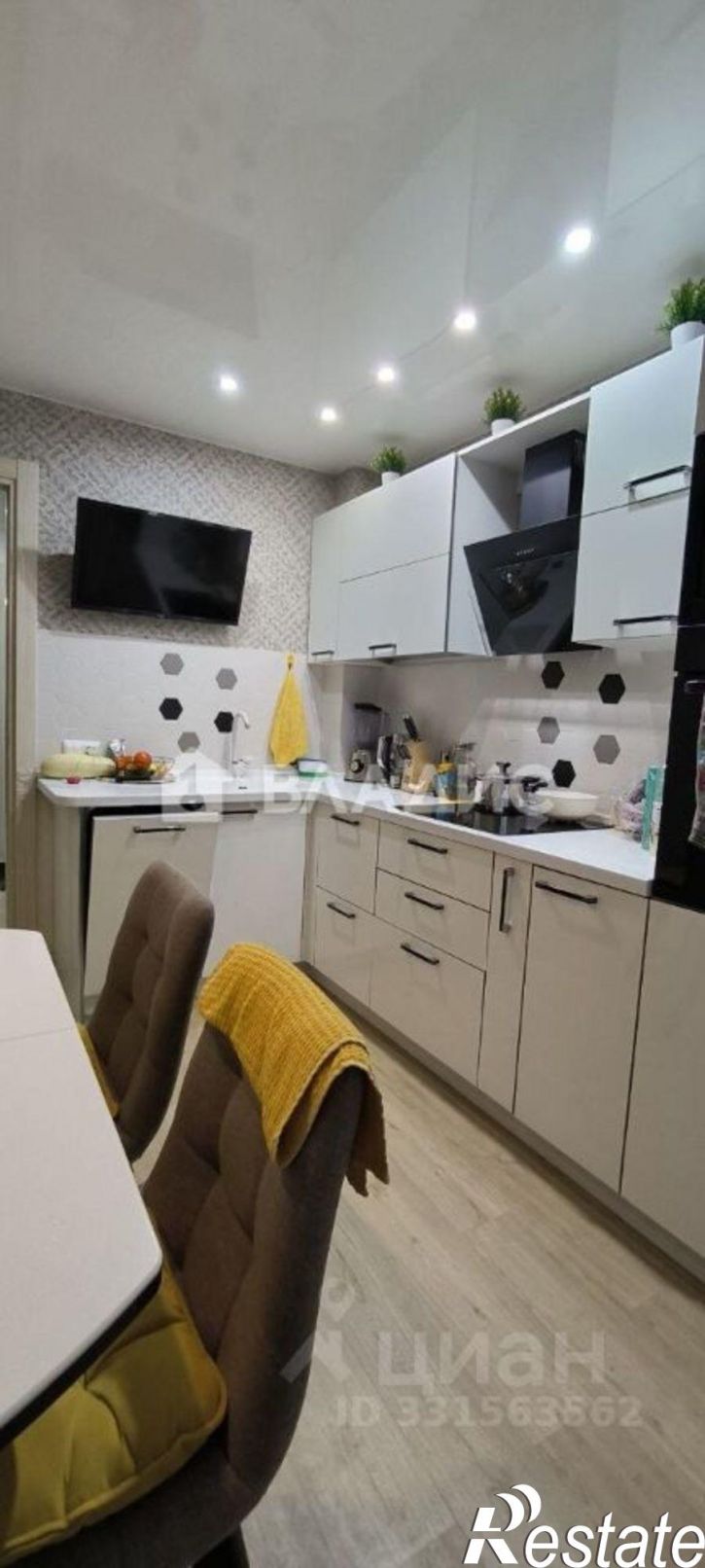 3-комн квартира ул Бабушкина, 31А,  д. 31А