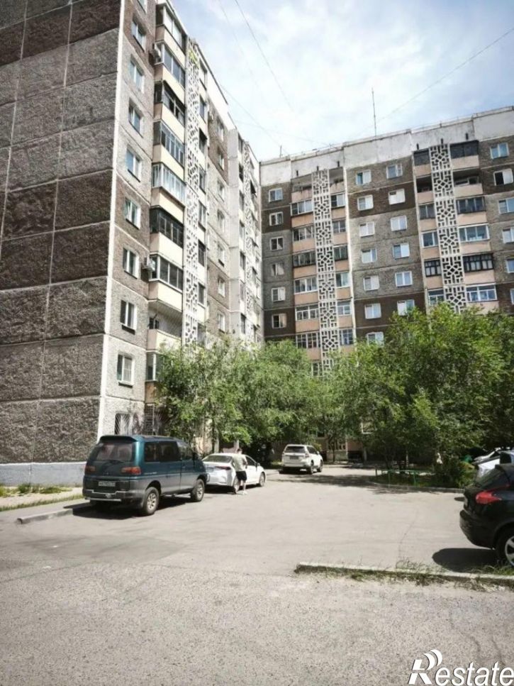 3-комн квартира улица Толстого, 2,  д. 2