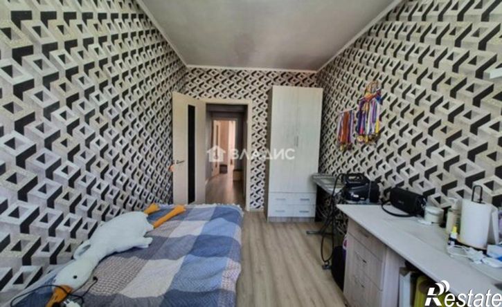3-комн квартира улица Пугачёва, 17Б,  д. 17Б