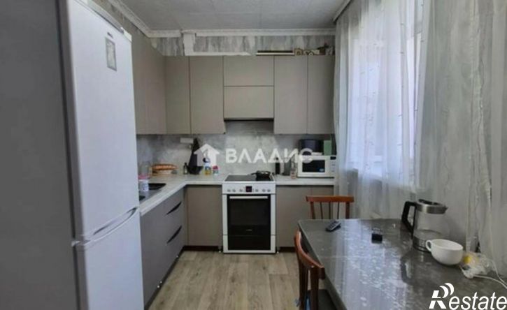 3-комн квартира улица Пугачёва, 17Б,  д. 17Б