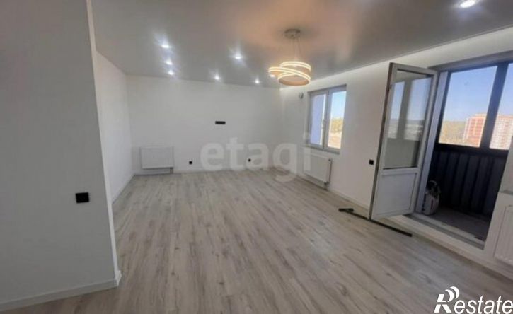 3-комн квартира микрорайон 140Б, 10