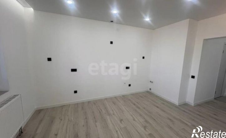 3-комн квартира микрорайон 140Б, 10