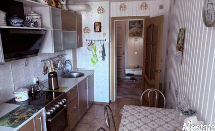 2-комн квартира 111-й микрорайон, 11