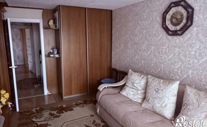 2-комн квартира 111-й микрорайон, 11