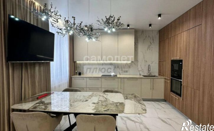 3-комн квартира микрорайон 140Б, 4