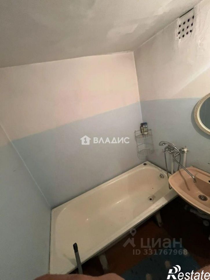 2-комн квартира микрорайон 148В, 8/2