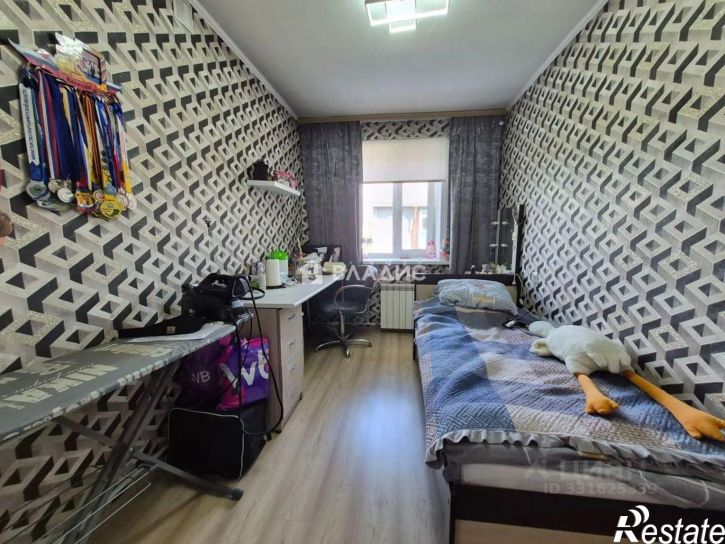 3-комн квартира ул Пугачева, 17б,  д. 17б