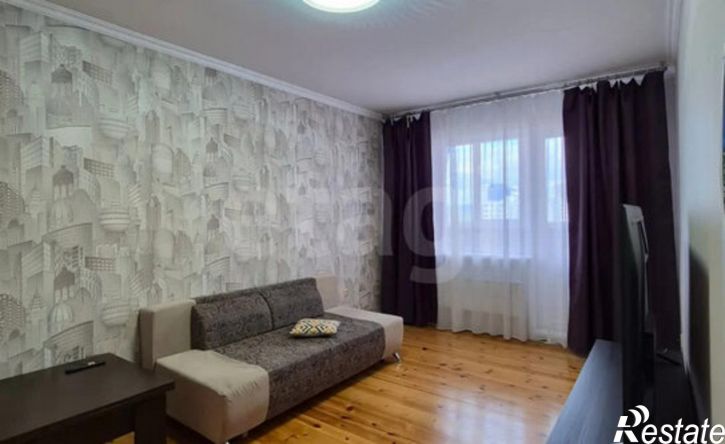 3-комн квартира микрорайон 140А, 25