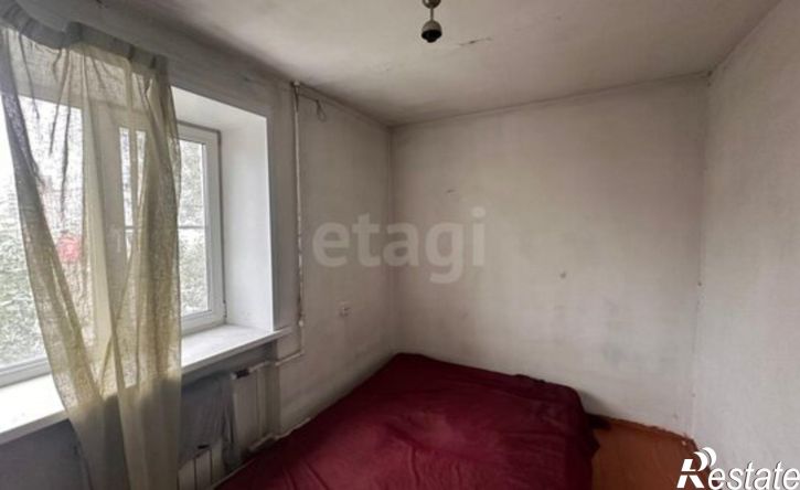 4-комн квартира пр-кт 50-летия Октября, 4,  д. 4