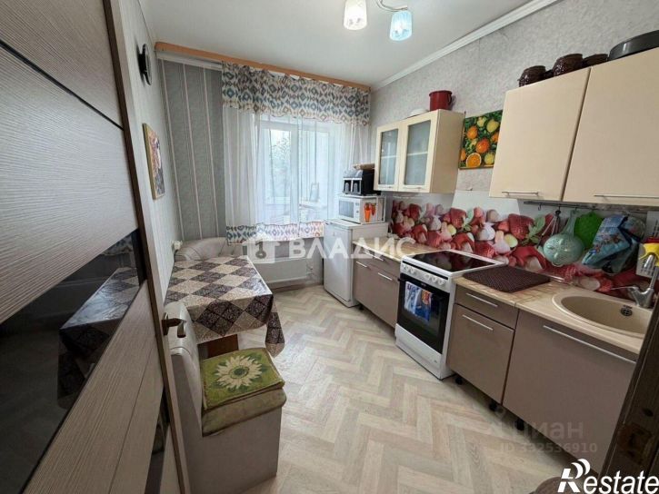 3-комн квартира ул Шумяцкого, 28,  д. 28