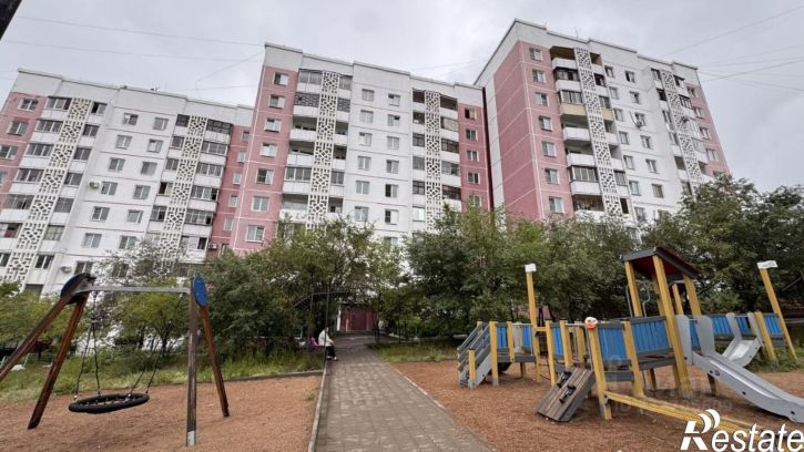 3-комн квартира пр-кт Строителей, 10,  д. 10